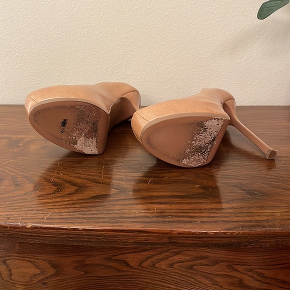 Yves Saint Laurent Tribtoo 105 Pumps - Picture 5 of 10